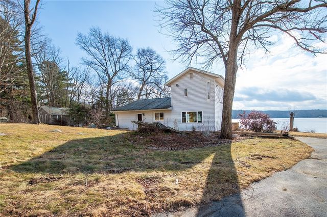 22 Cady Lane, Glocester, RI 02814