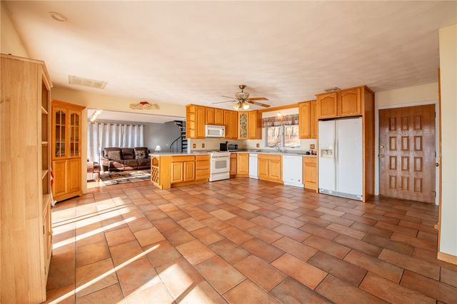 22 Cady Lane, Glocester, RI 02814