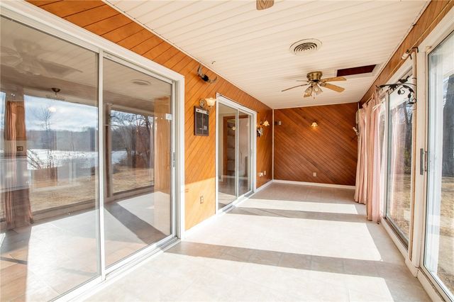 22 Cady Lane, Glocester, RI 02814