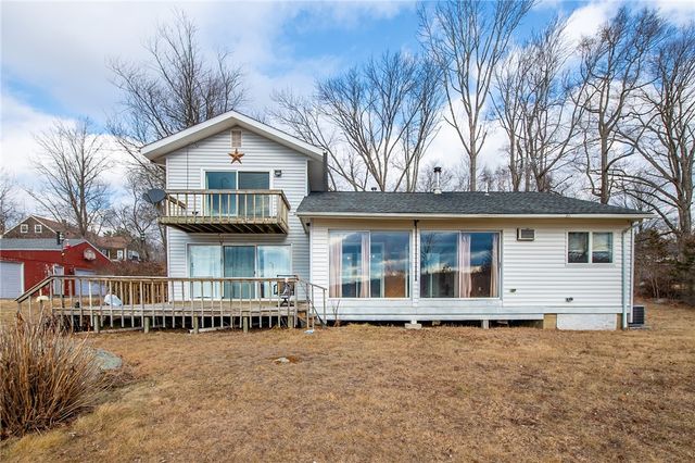 22 Cady Lane, Glocester, RI 02814