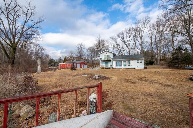 22 Cady Lane, Glocester, RI 02814