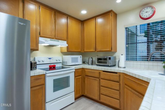 5696 Recodo Way, Camarillo, CA 93012