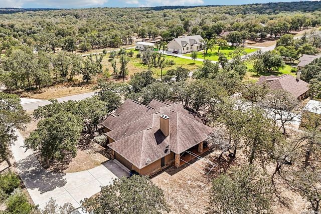 129 HIDDEN FOREST DR, La Vernia, TX 78121