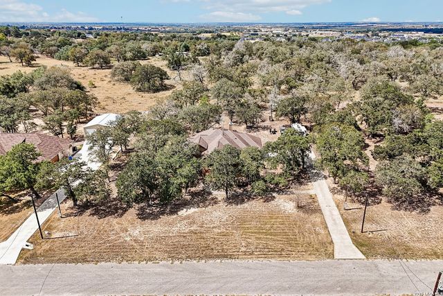 129 HIDDEN FOREST DR, La Vernia, TX 78121