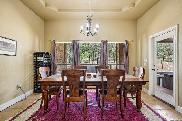 129 HIDDEN FOREST DR, La Vernia, TX 78121