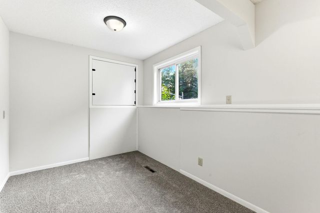 4233 Braddock Trail, Eagan, MN 55123