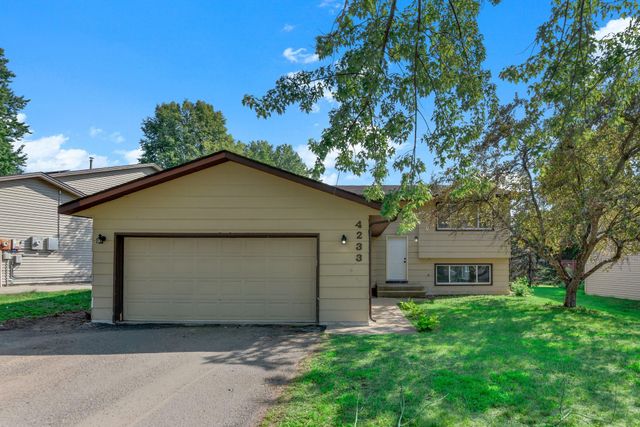 4233 Braddock Trail, Eagan, MN 55123