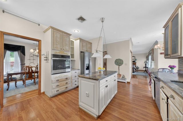 2 Melissa Lane, Washingtonville, NY 10992