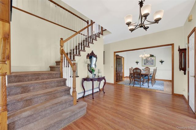 2 Melissa Lane, Washingtonville, NY 10992