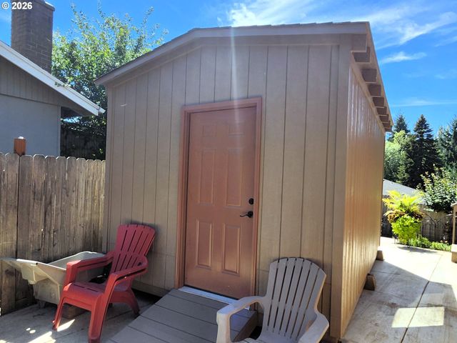 1387 WINDSONG Ct, Salem, OR 97304