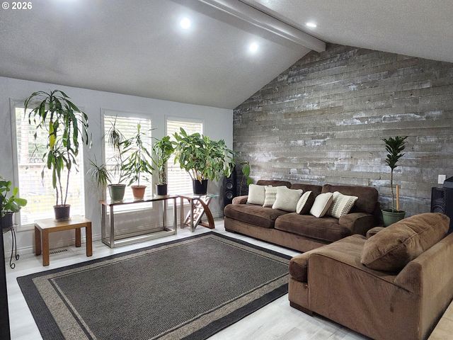 1387 WINDSONG Ct, Salem, OR 97304