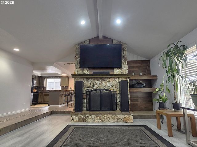 1387 WINDSONG Ct, Salem, OR 97304