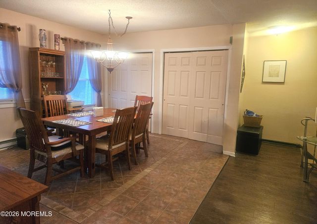 84 D White Street D, Eatontown, NJ 07724