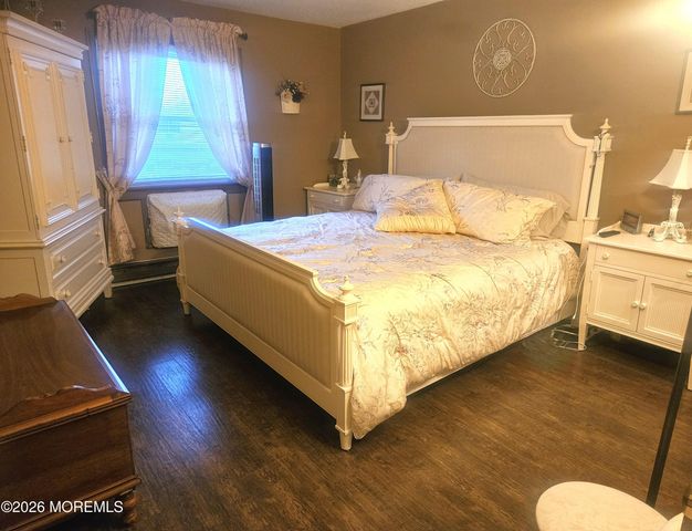 84 D White Street D, Eatontown, NJ 07724