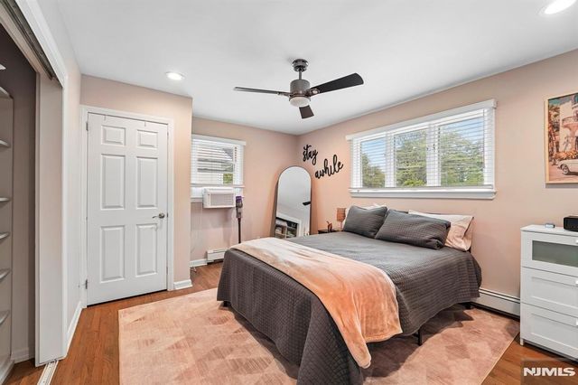13 Crane Terrace, Verona, NJ 07044