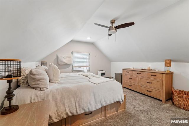 13 Crane Terrace, Verona, NJ 07044