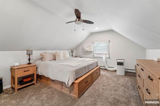 13 Crane Terrace, Verona, NJ 07044