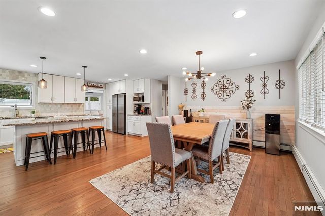 13 Crane Terrace, Verona, NJ 07044