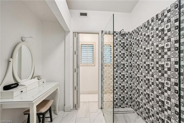 4439 Rosea CT, Naples, FL 34104