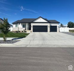 1828 W 75 S, West Point, UT 84015