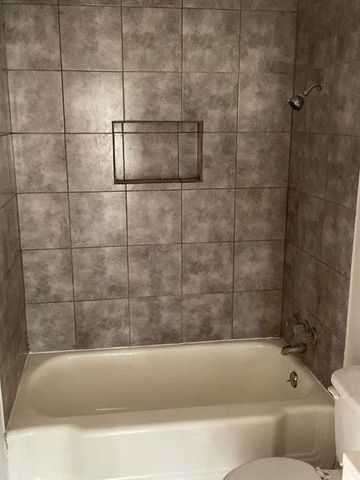 621 W 7th Street, Freeport, TX 77541