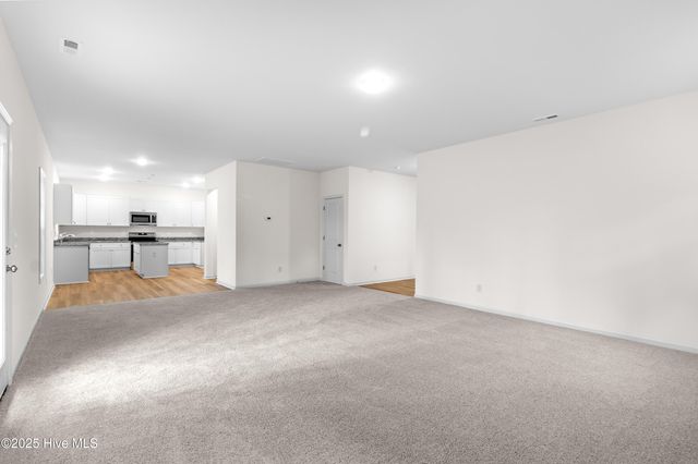 171 Traveller Way, Raeford, NC 28376