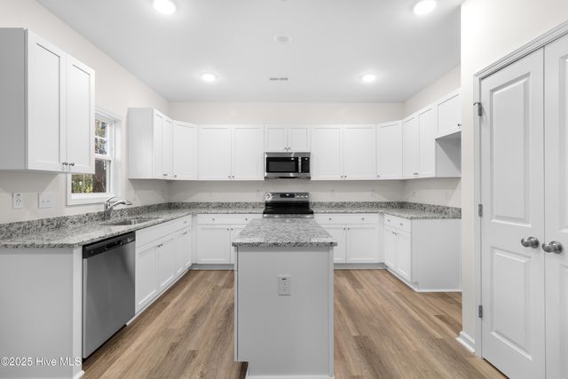 171 Traveller Way, Raeford, NC 28376