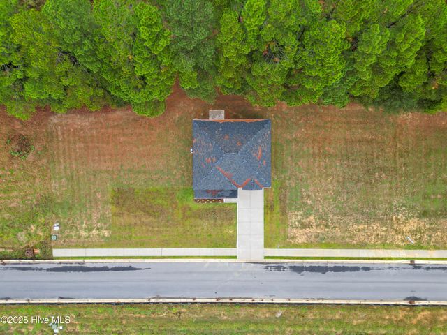 171 Traveller Way, Raeford, NC 28376