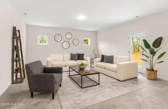 171 Traveller Way, Raeford, NC 28376