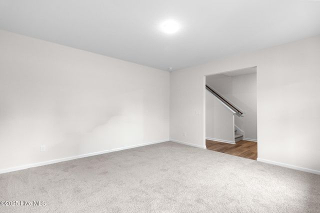 171 Traveller Way, Raeford, NC 28376