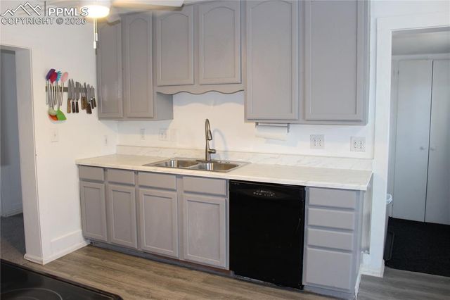 1904 Glenn Street, Colorado Springs, CO 80904