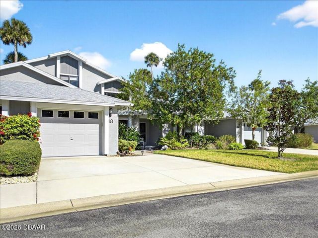 16 Lake Forest Court N, Palm Coast, FL 32137
