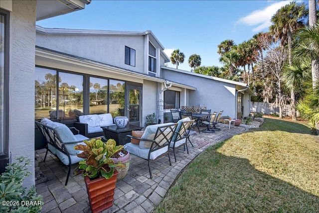 16 Lake Forest Court N, Palm Coast, FL 32137