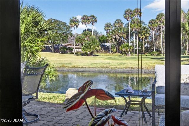 16 Lake Forest Court N, Palm Coast, FL 32137