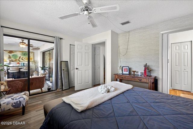 16 Lake Forest Court N, Palm Coast, FL 32137