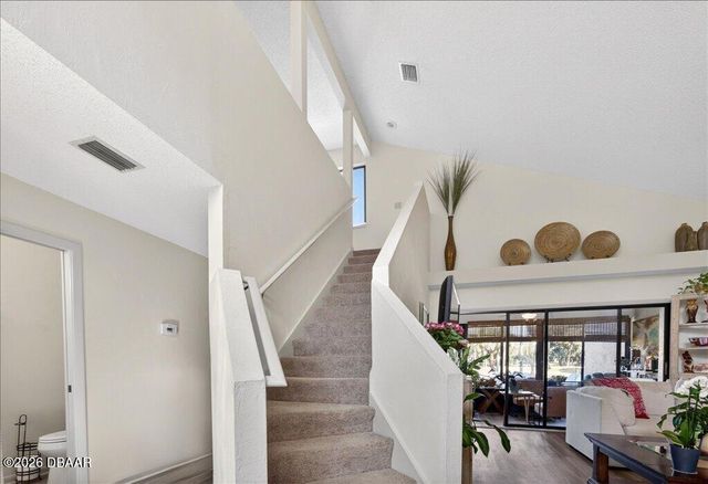 16 Lake Forest Court N, Palm Coast, FL 32137