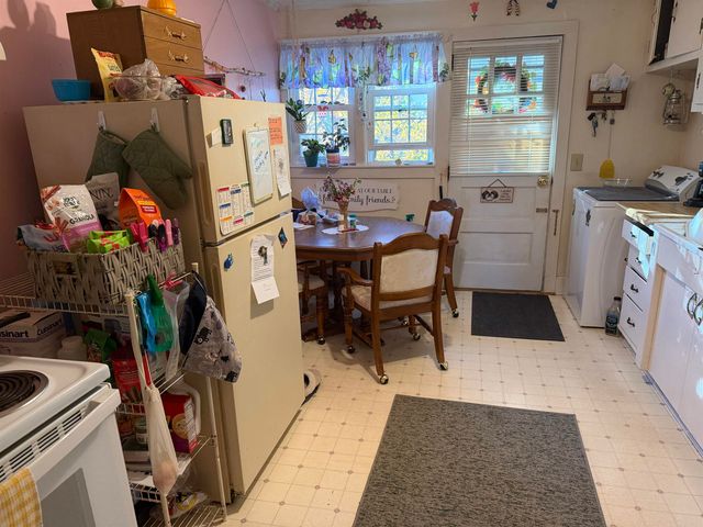 5 Pleasant Street, Bristol, VT 05443