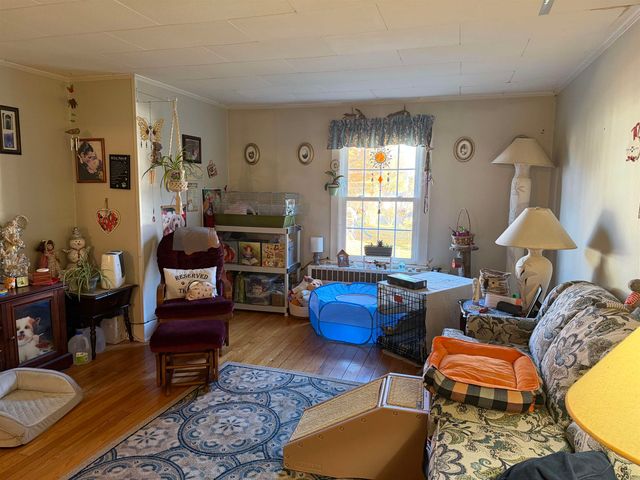 5 Pleasant Street, Bristol, VT 05443