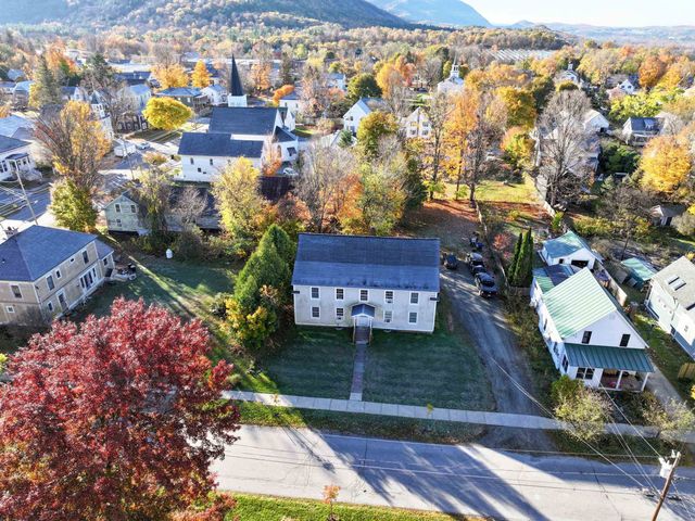 5 Pleasant Street, Bristol, VT 05443