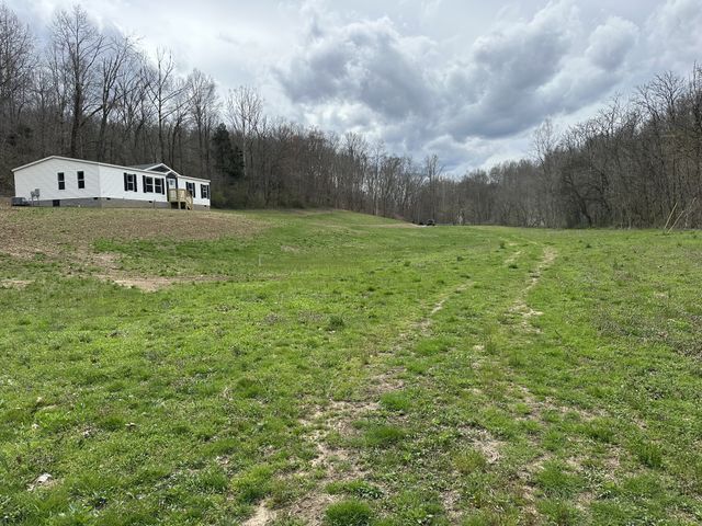 3340 Wixtown rd, Westmoreland, TN 37186