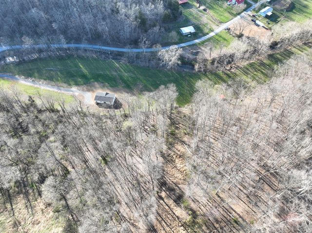 3340 Wixtown rd, Westmoreland, TN 37186