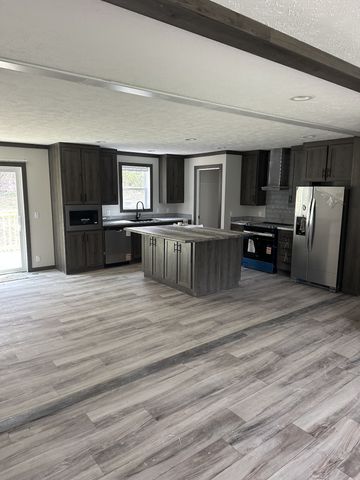 3340 Wixtown rd, Westmoreland, TN 37186