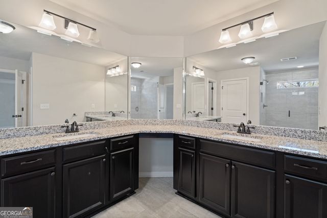 9240 Hollywood Drive, Gainesville, GA 30506