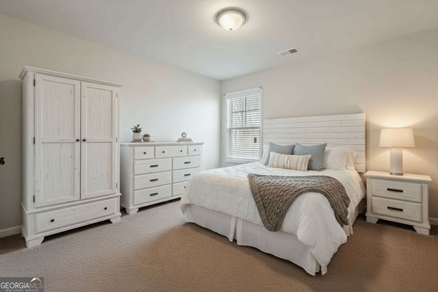 9240 Hollywood Drive, Gainesville, GA 30506