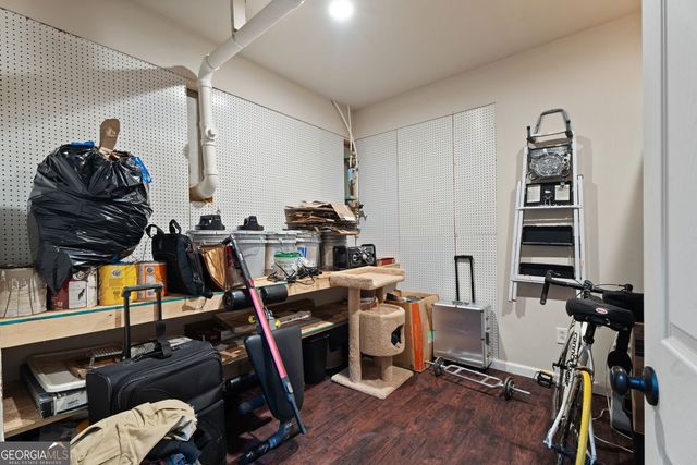 9240 Hollywood Drive, Gainesville, GA 30506