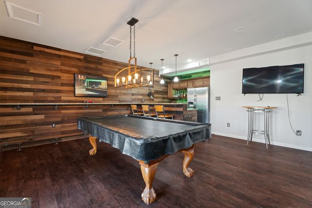 9240 Hollywood Drive, Gainesville, GA 30506