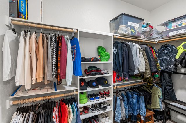 997 Arrowhead Trail, Eagle Point, OR 97524