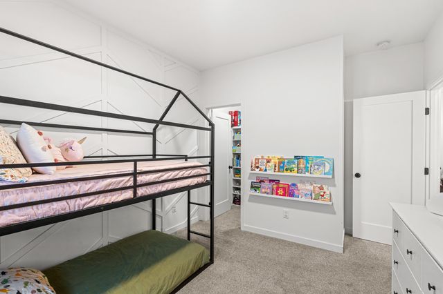 997 Arrowhead Trail, Eagle Point, OR 97524