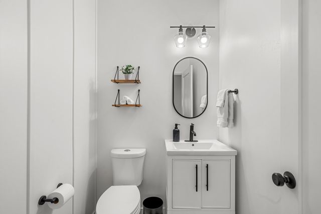 997 Arrowhead Trail, Eagle Point, OR 97524