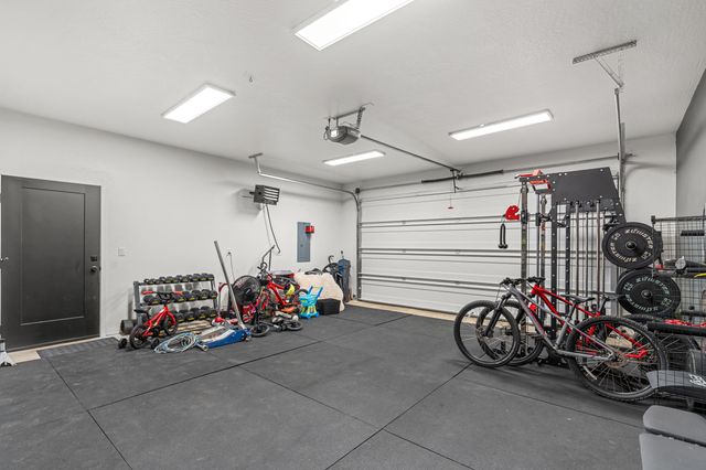 997 Arrowhead Trail, Eagle Point, OR 97524